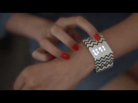 ბრასლეტი ქაღალდის ფაქტურით