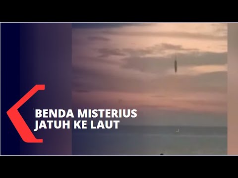 Viral Benda Misterius Jatuh ke Laut di Situbondo Jatim