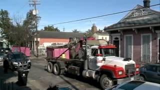 Demolition crews tear down Hubig's Pie factory