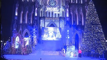 Không khí Lễ Giáng sinh tại Hà Nội