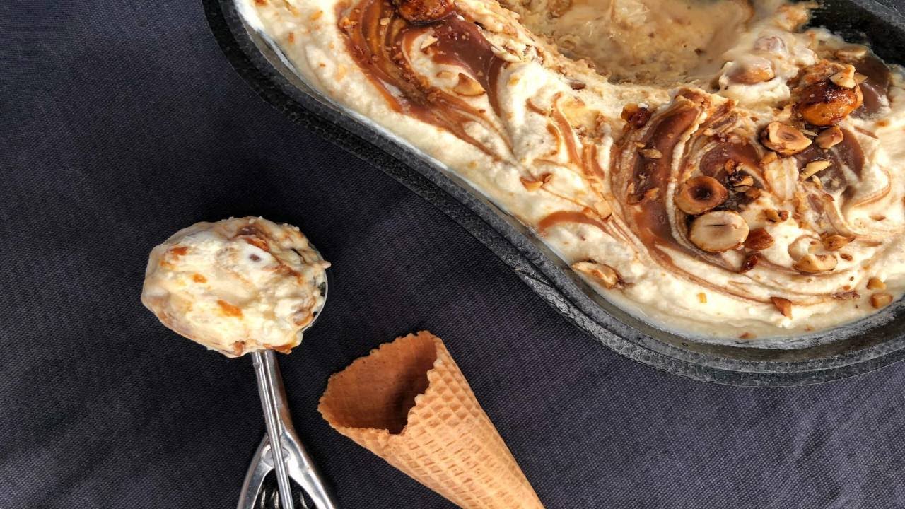 Παγωτό Βανίλια με Βουτυρένια Καραμέλα και Φουντούκια | 12.5.2020