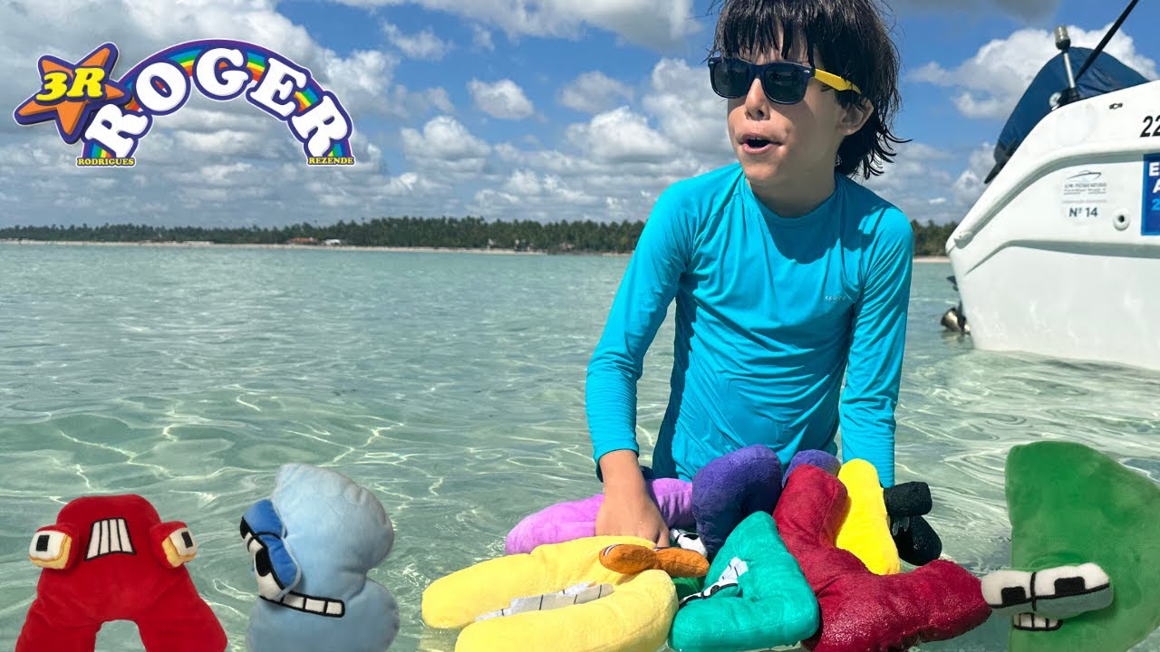 ROGER BRINCA COM ALPHABET LORE NO MAR