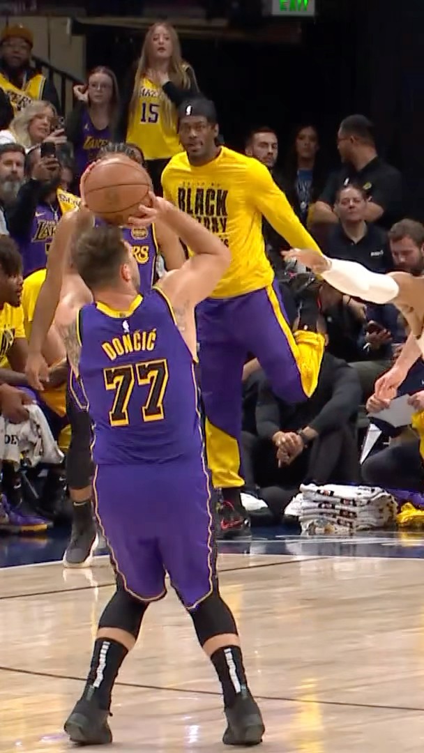 HAND DOWN MAN DOWN ?