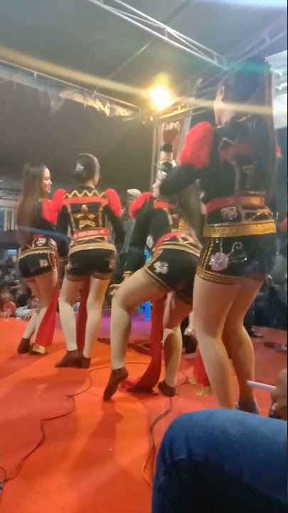 Download lagu GOYANG DANGDUT PENARI NDOLALAK DEWI ARUM #ndolalakdewiarum #ndolalakputri #dewiarum #shorts