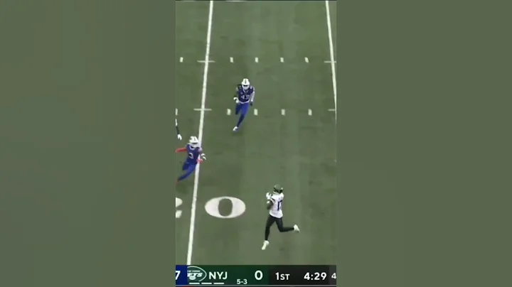 Garret Wilson INSANE JUKE #football #americanfootball #viral #shorts #short