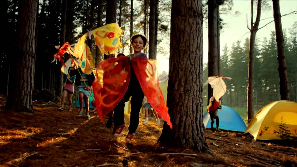 Canon EOS 600D DSLR  -  TV Advert featuring 'Young Blood' by The Naked And Famous.