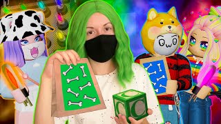 РАДУЖНЫЕ ДРУЗЬЯ, НО МЫ СОБИРАЕМ ПРЕДМЕТЫ ТОЛЬКО СВОЕГО ЦВЕТА! Roblox Rainbow Friends