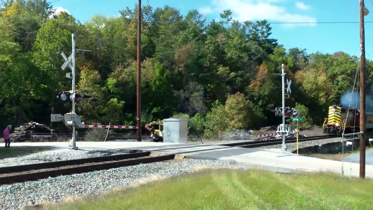 Oct. 022022 Goshen, Va. Buckingham Branch Railroad Virginia Scenic