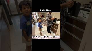 Samiksha Tai Mere Liye Chocolate Banaa Rahi Hai