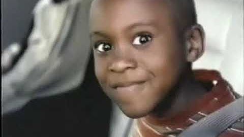 Saturn Vue (2005) Television Commercial - Red Line