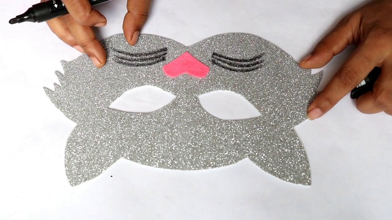 Үлкен кеуделі әйелдермен порно Ол шыңға секіруді аяқтады