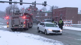 Winter storm slams St. Louis on Monday, causing massive traffic backups
