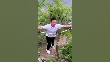 The process of cutting trees = good tools can increase efficiency