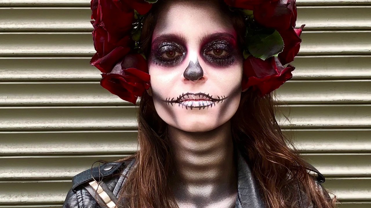 How to do Skull Makeup Dia De Los Muertos