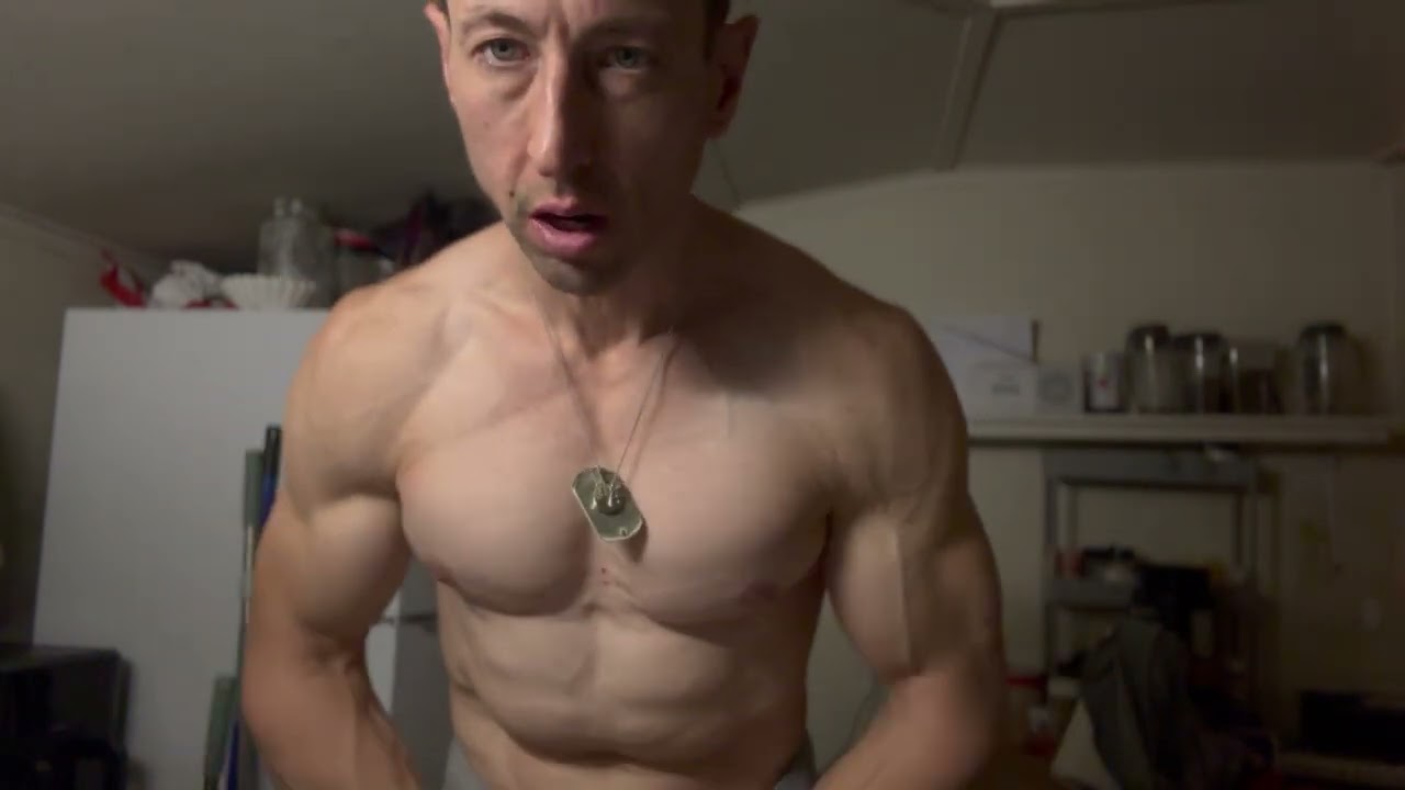 Right side down or up side left? @sam_sulek @gregdoucette @MikeOHearnTitan @NicksStrengthandPower @