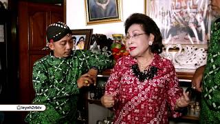 Buat Yanlum Tau!! Ayam Goreng Suharti & Ayam Goreng Ny.Suharti itu Berbeda Loh. 