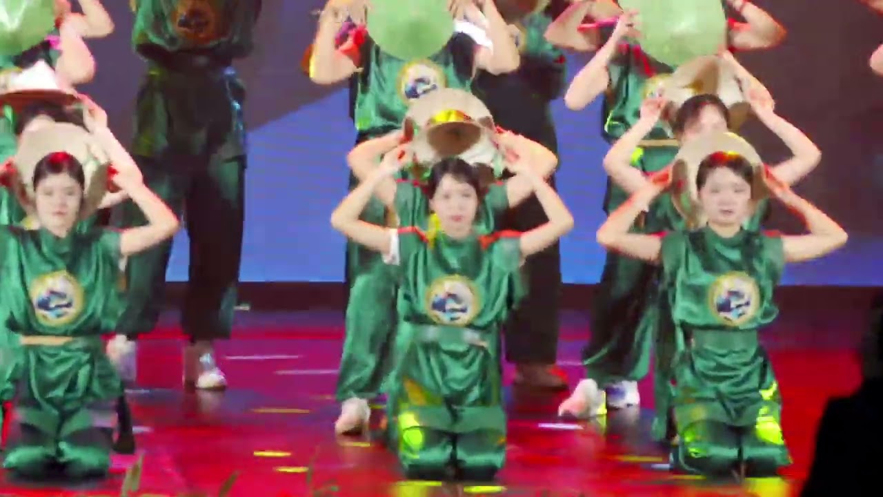 Chạm Xuân 2026 | Hào khí Phù Đổng | Chi đoàn 11D1 – Trường THPT chuyên Lê Quý Đôn