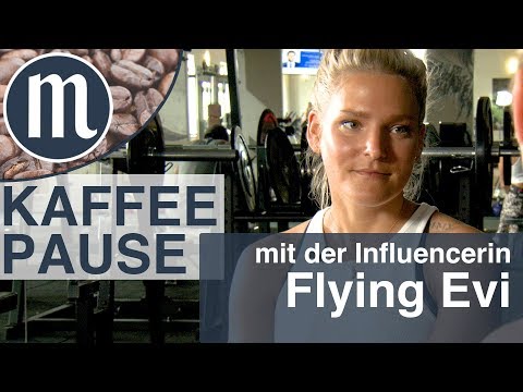 Fitness, der Job und Bikinis: Kaffeepause mit Flying Evi