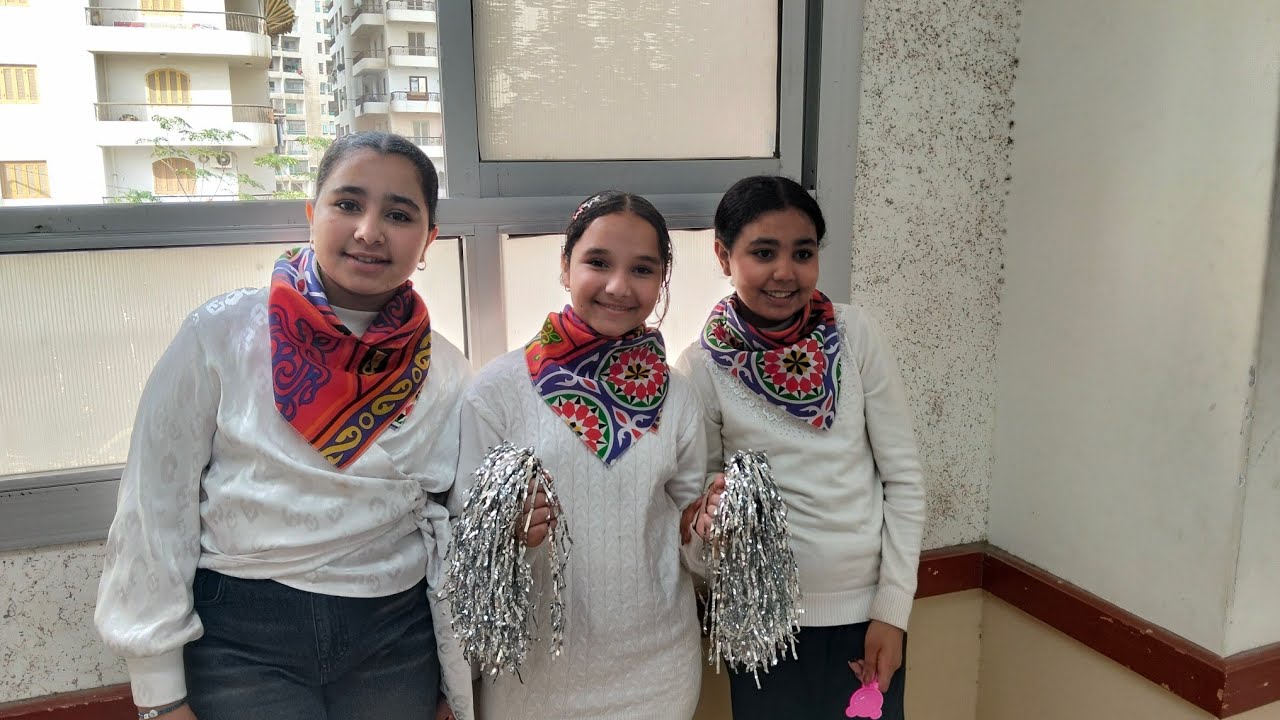 استعراض خيوط من نور تجمعنا 