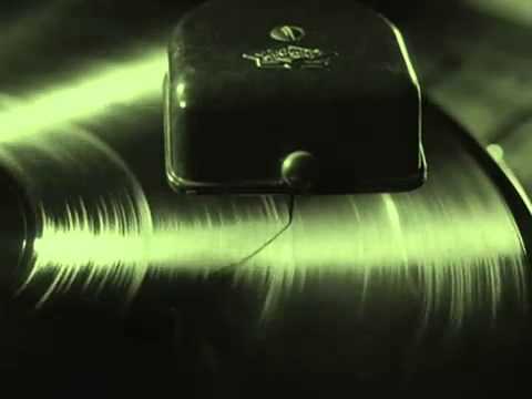 STEVE TALLIS -   "DRAW DOWN THE CURTAIN" bekijken op YouTube