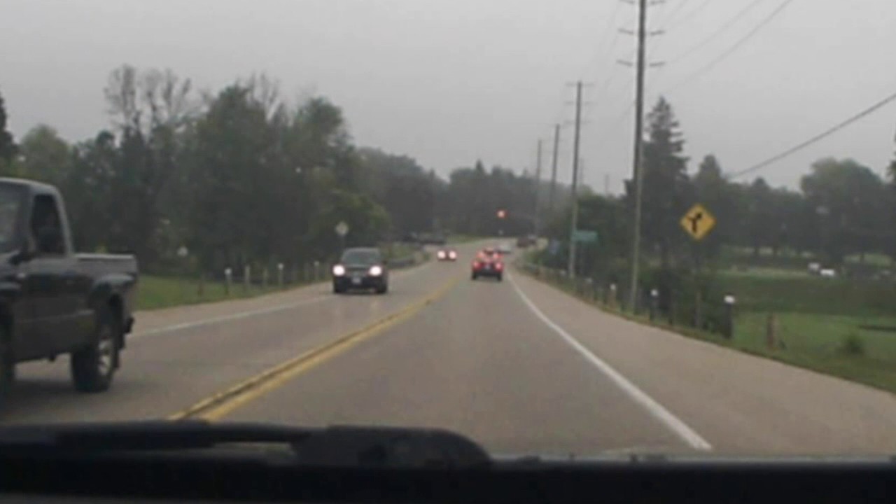 Car avoids head on crash captured on dash cam - YouTube