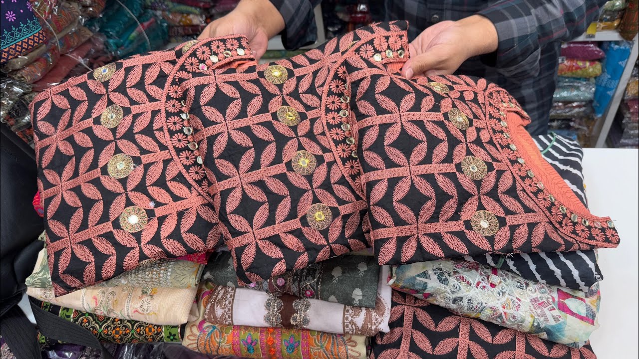 ঈদের জন্য আড়ং বুটিক ফাটাফাটি কটন রেডিমেড থ্রি পিস কিনুন অফার প্রাইজে। eid readymade party 3pis 2026 