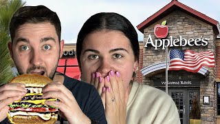 Brits try Applebee&#39;s for the first time in America!