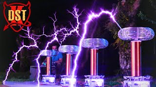 Toto - Hold The Line, But With Tesla Coils