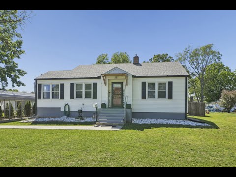 103 North Country Lane Park, Hills, MO home video tour