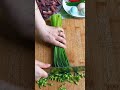 Cutting vegetables using a knife for cooking #youtubeshorts #trending