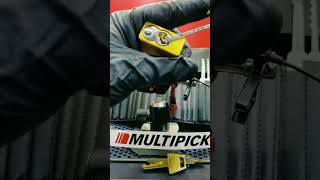 I love when its that easy 😳   #multipick #american #lockpicking #locksport