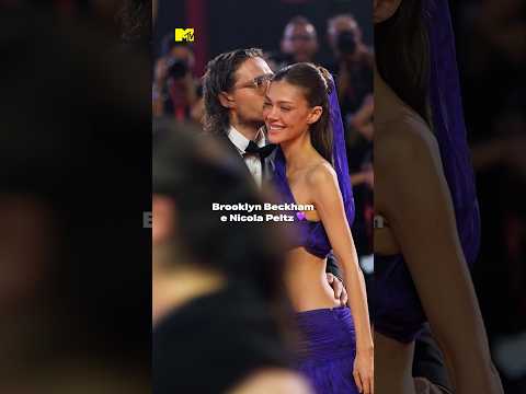 Video Brooklyn Beckham e Nicola Peltz al Festival di Venezia 2026 | MTV Celeb Italia