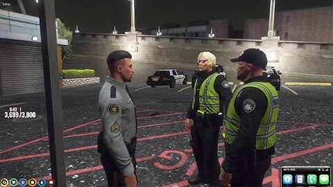 Underwood Strikes 2 Cops For 10-3