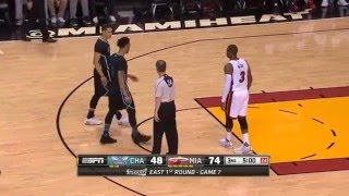 Jeremy Lin got angry at Wade's rough push at 5:12 & 5:00 left 3Q G7