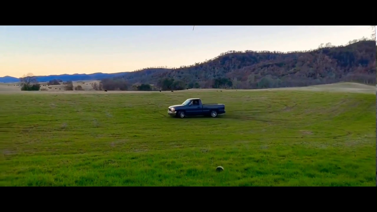 2000 GMC Sierra | Donuts In A Field