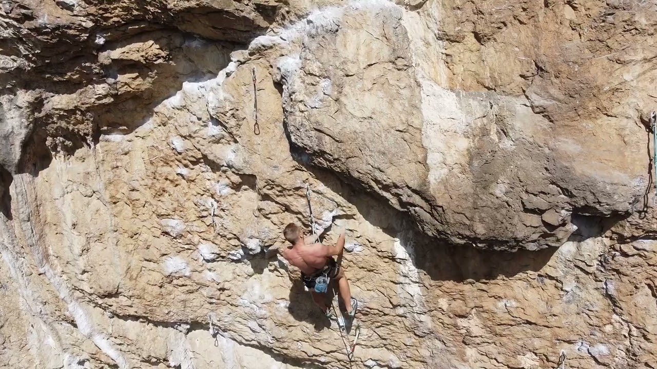 Giljotina 8a, Mišja peč - Osp