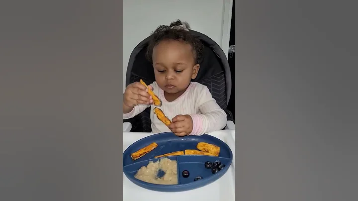 Toddler lunch idea #shorts #momlife #toddlerfood #foodie #baby #cutebaby #subscribe #lunch #eating