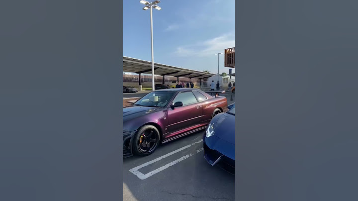 Midnight Purple Nissan Skyline R34