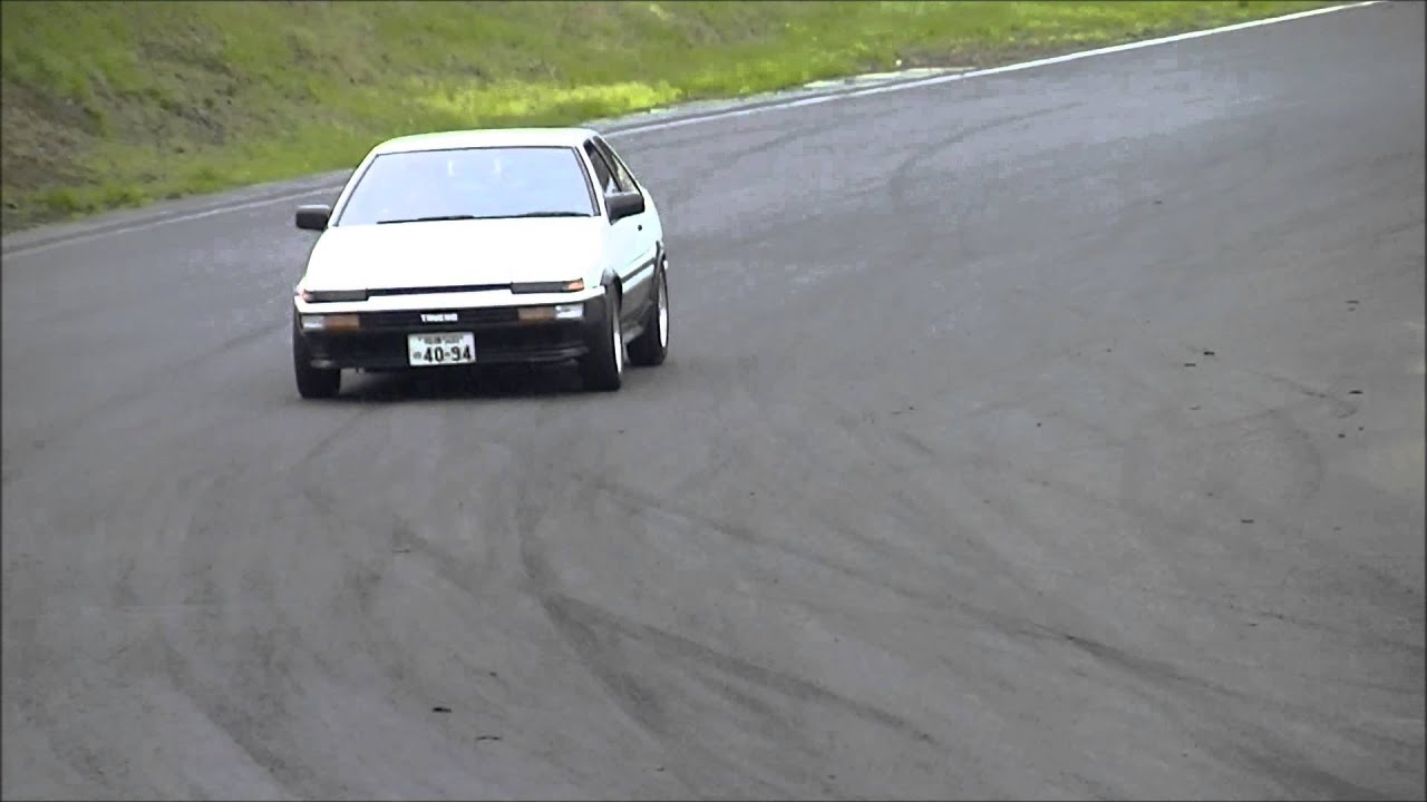 ａｅ８６スプリンタートレノ 今では めずらしい純正の白黒ツートン かっこいい Youtube