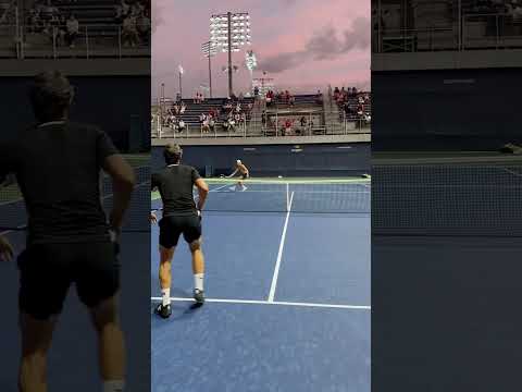Видео: Как играть в теннис в Flushing Meadows