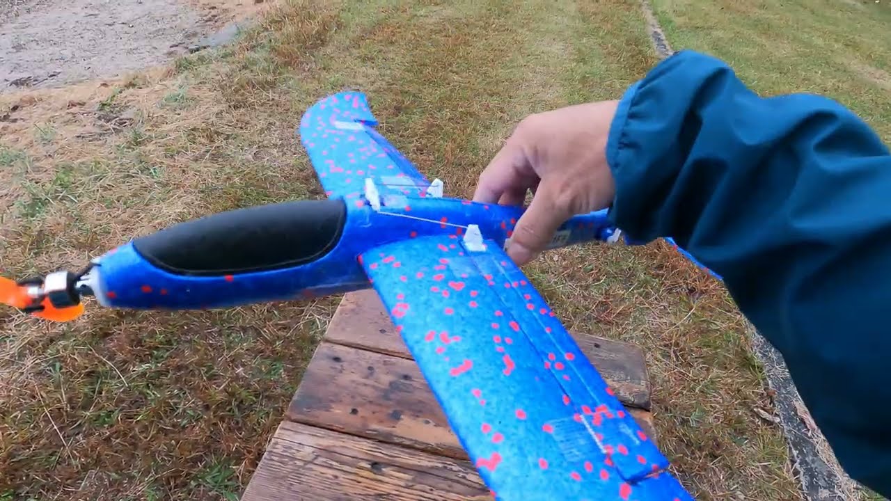 電動パイロングライダー　（相談必要です） 琵琶湖に飛び立つ！ ダイソー300円グライダー電動ラジコン飛行機（7