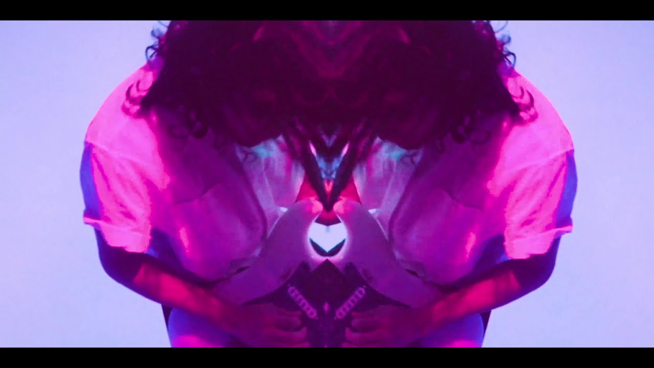 Guarda Rohna - Renew (Official Music Video) su YouTube Guarda Rohna - Renew (Official Music Video) su YouTube