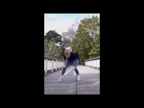 Woman's footwork 女性の足技 여자의 발재간  uego de piernas