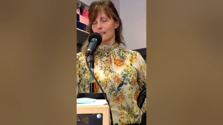 Miranda meets Joanne Schofield from Glastonbury Fe...