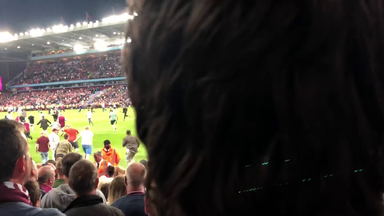 Aston Villa pitch invasion vs Middlesbrough // best English support