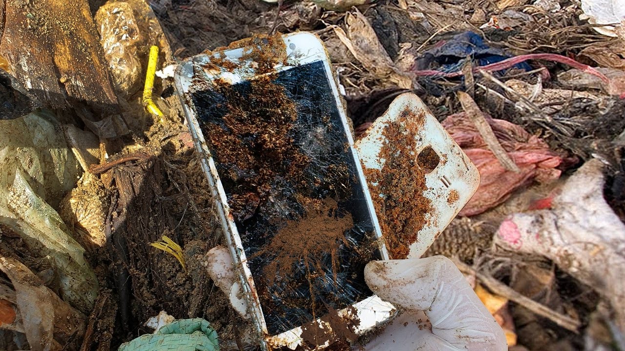 Found an abandoned phone on garbage, Restoration Destroyed Samsung