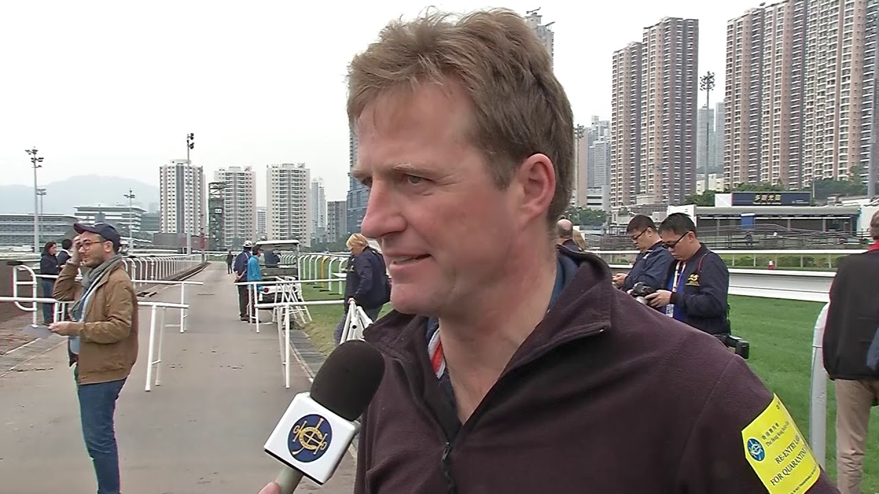 [HKIR 2017] Trackside Interview - CHEMICAL CHARGE Trainer Ralph Beckett ...