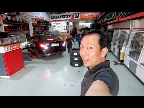 Mua Xe Mới Cần Làm Gì - Phần 3 Đổi Lốp Runflat Của Xe Mercedes