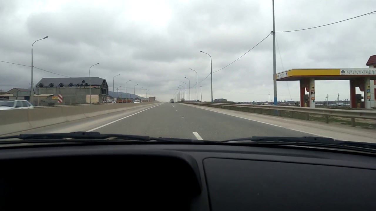 Почему приора жестко едет