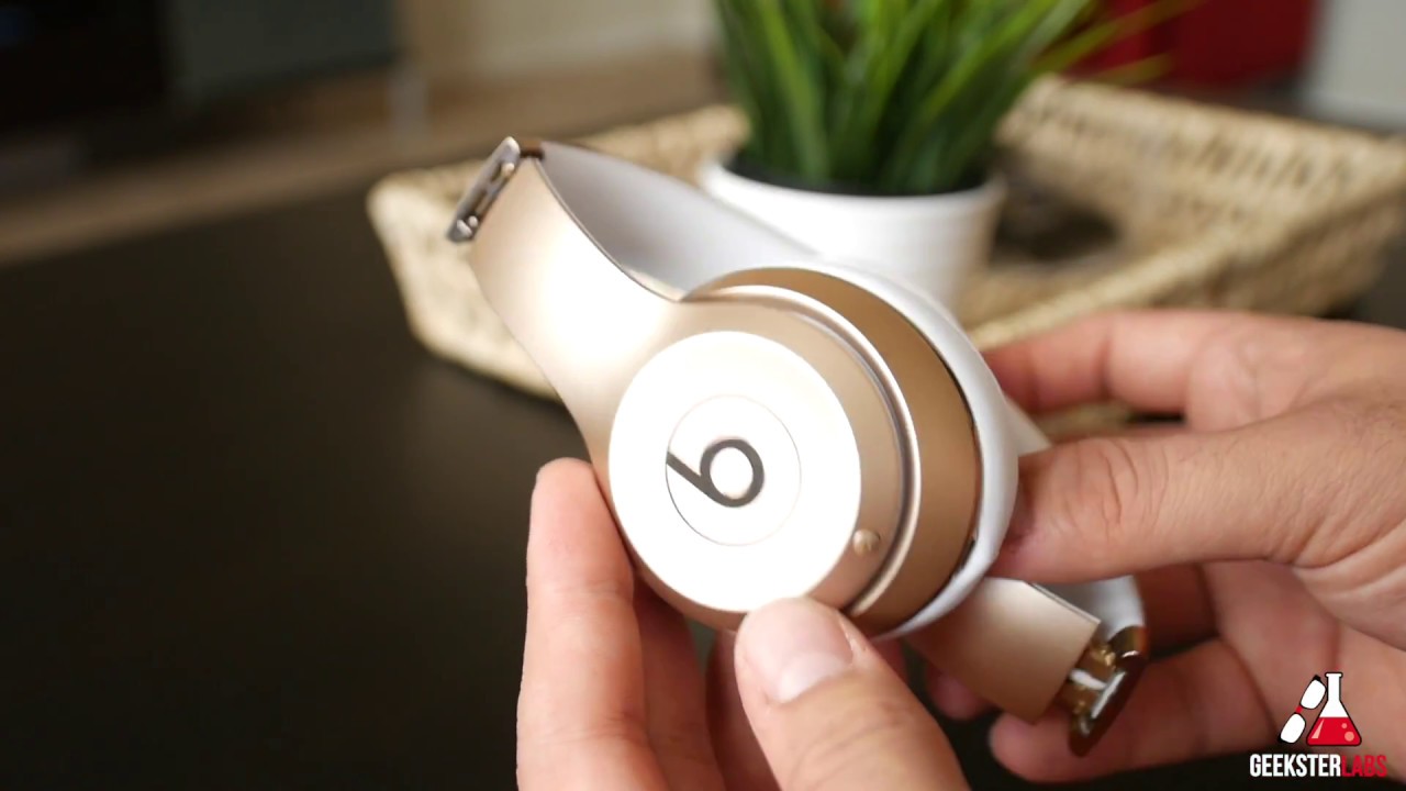 gold beats solo 3 wireless headphones